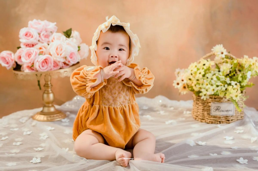 来宾孕妇脖子长小疙瘩